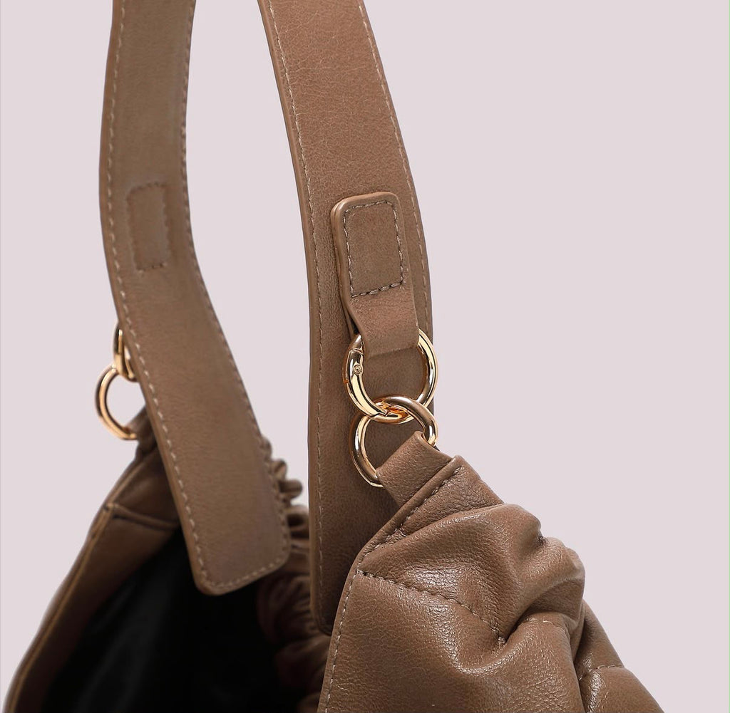 BORSA A SPALLA CON TASCHE- MIMI’ MUA’