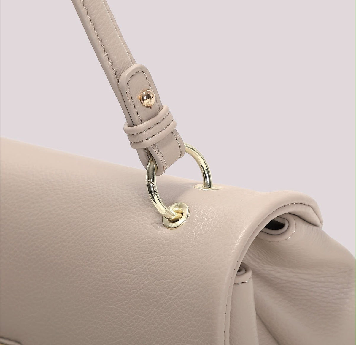 BORSA A SPALLA CON CHIUSURA GIRO