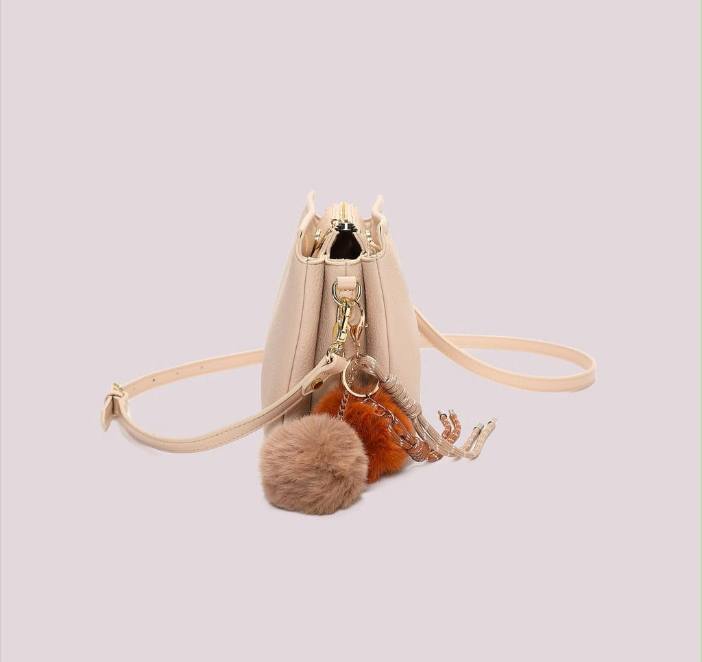 BORSA A TRACOLLA CON DETTAGLIO APPESO- MIMI’ MUA’