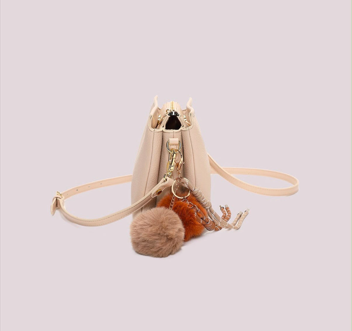BORSA A TRACOLLA CON DETTAGLIO APPESO- MIMI’ MUA’