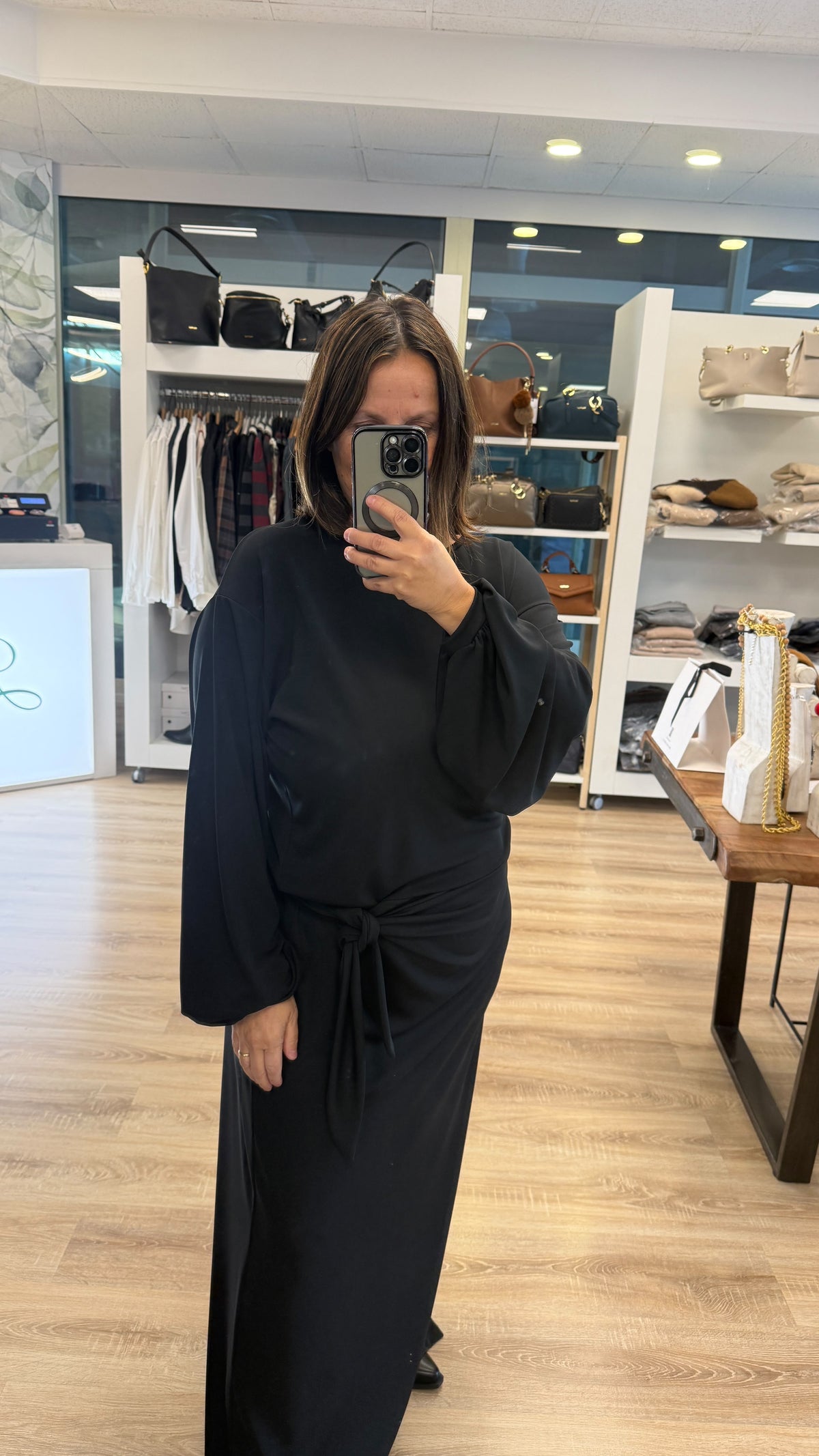 ABITO LUNGO CON NODO- LINEA COMFY