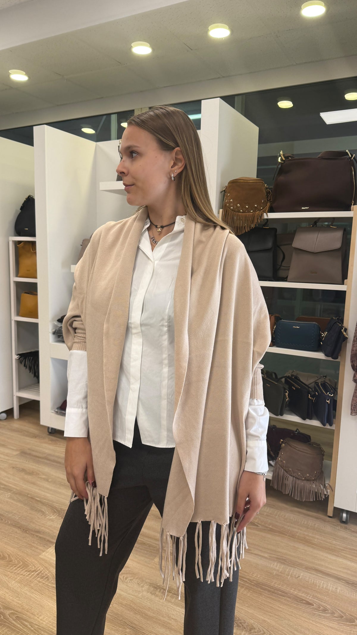CAPPA CON FRANGE con manica(veste tutte)