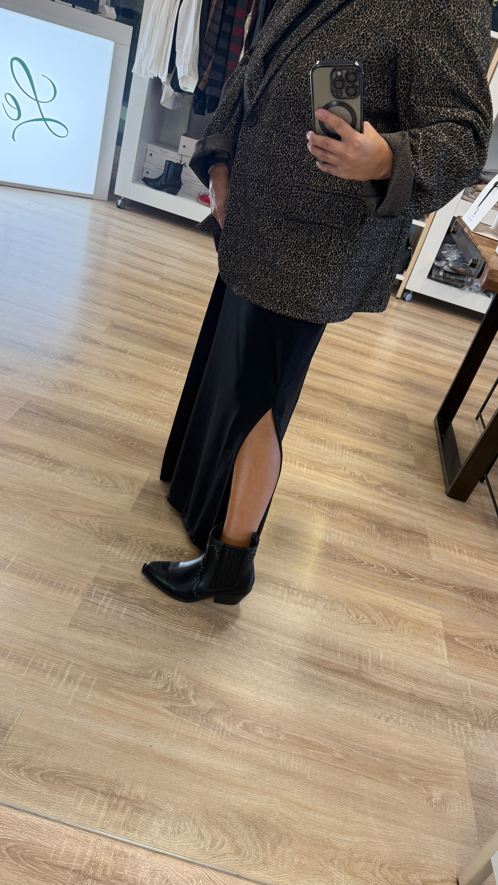 ABITO LUNGO CON NODO- LINEA COMFY