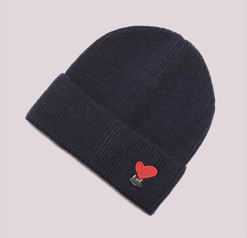 BERRETTO CON CUORE RICAMATO- completo con guanti e sciarpa nella categoria accessori