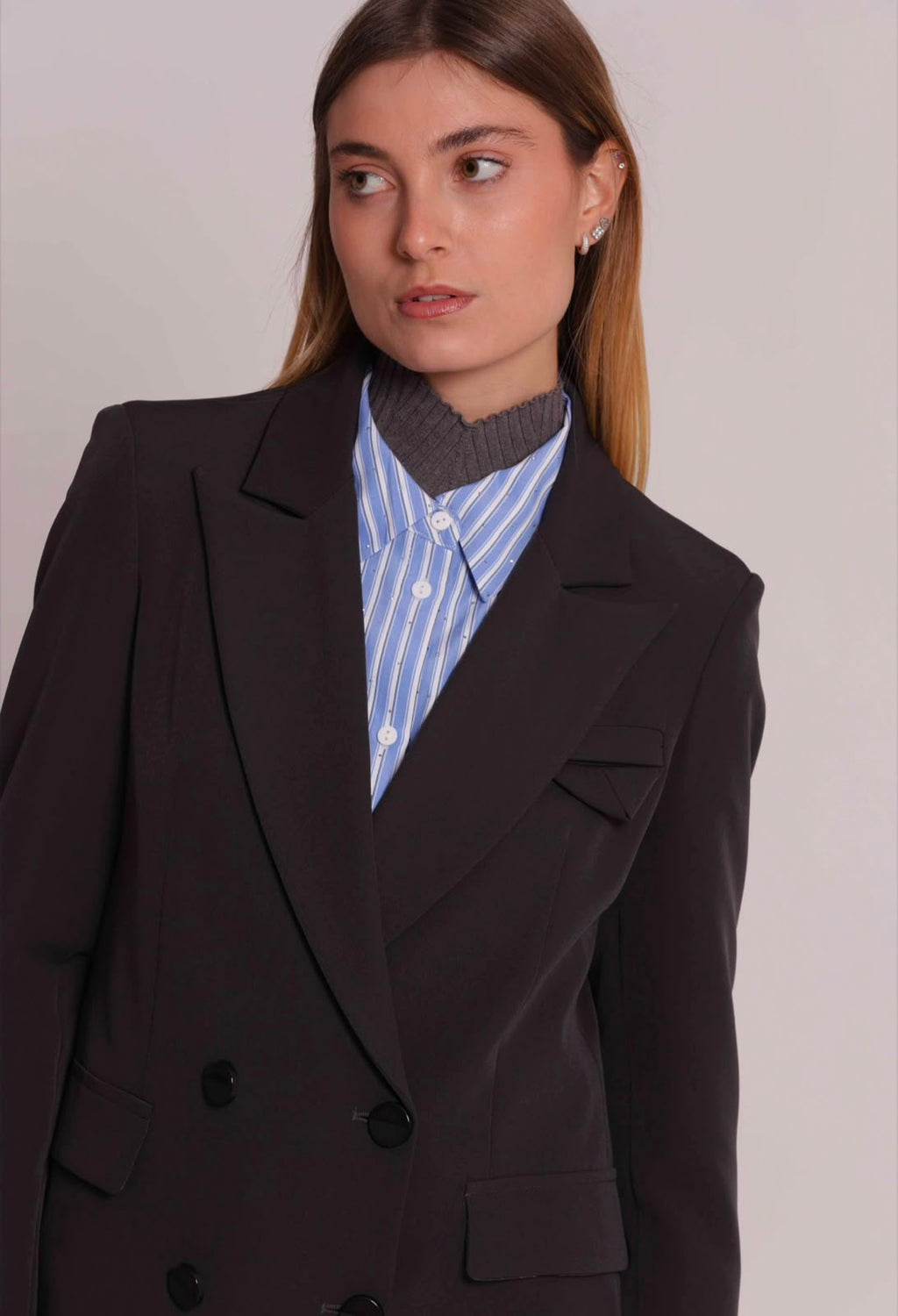 GIACCA LUNGA DOPPIO PETTO IN TESSUTO TECNICO ( completo pantalone nella categoria pantaloni)- MIMI’ MUA’