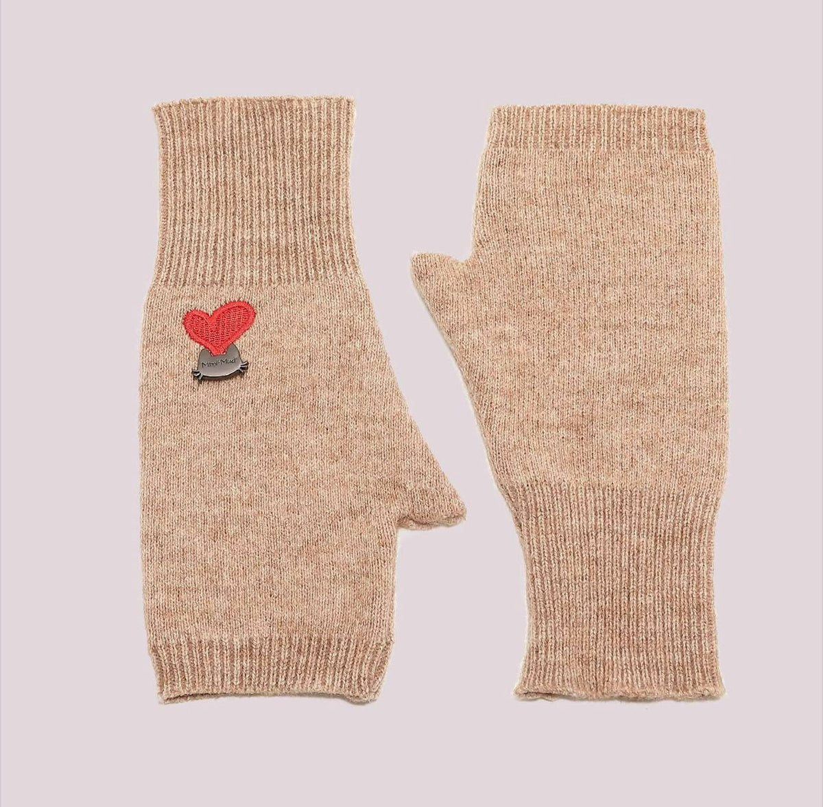 GUANTI CON CUORE RICAMATO- completo con berretto e sciarpa nella categoria accessori