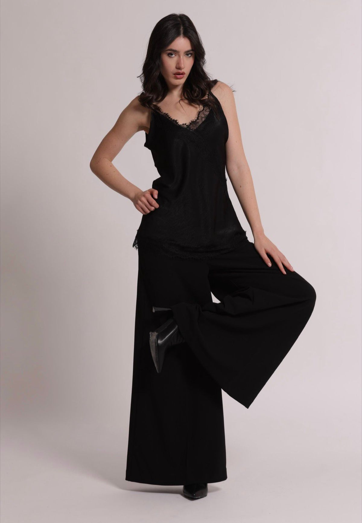 PANTALONE PALAZZO IN SCUBA CREPE ( completo con giacca nella sezione blazer/tailleur)-MIMI’ MUA’
