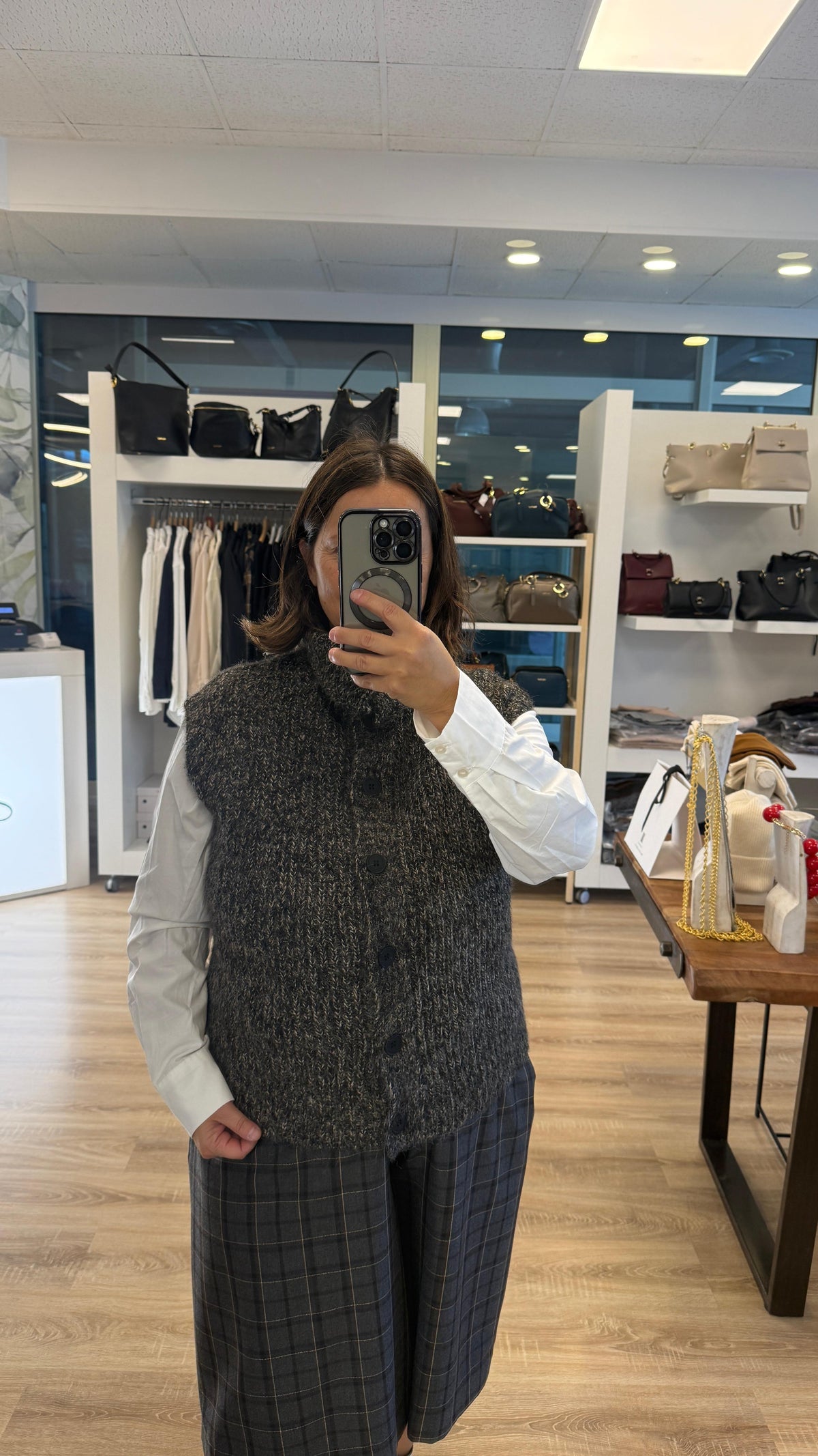 GILET  IN LANA A COSTA INGLESE