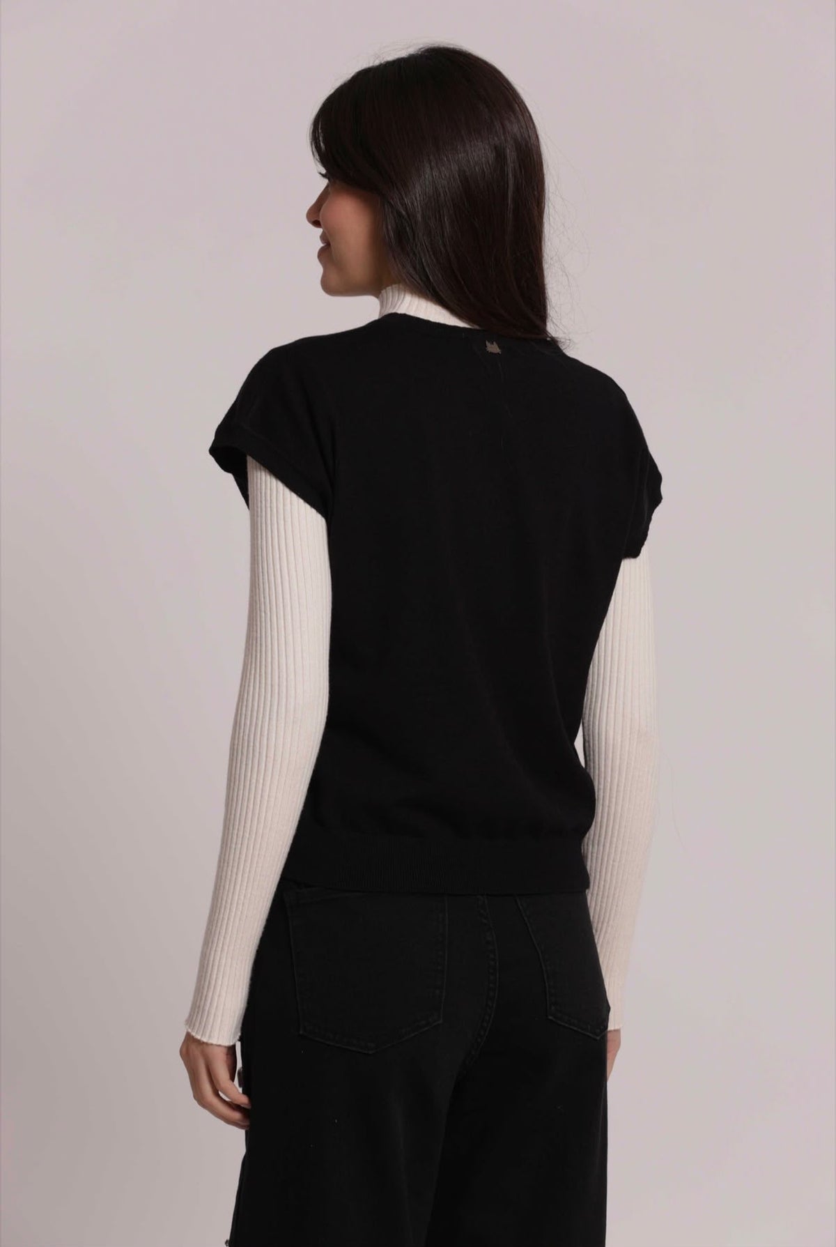 MAGLIA MANICHE CORTE