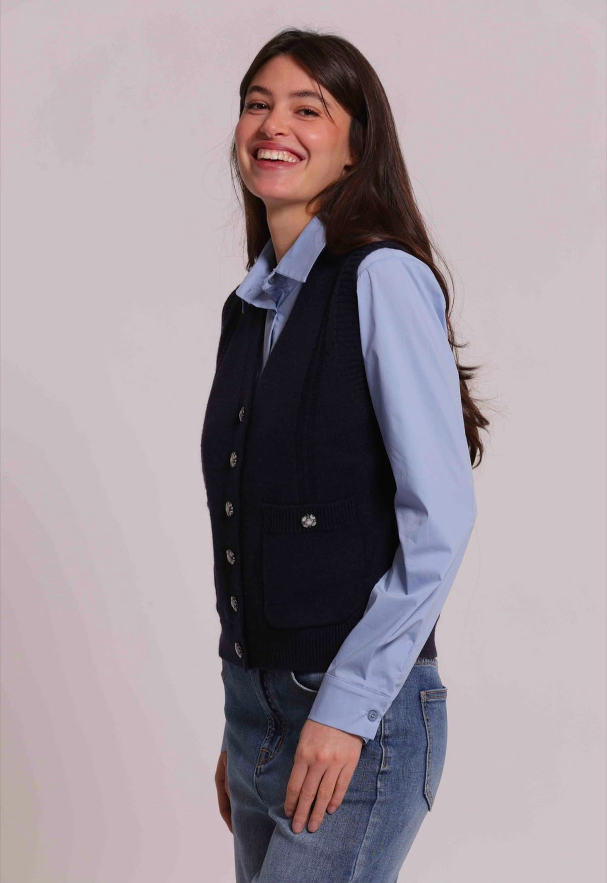 MAGLIA GILET CON BOTTONI GIOIELLO -MIMI’ MUA’