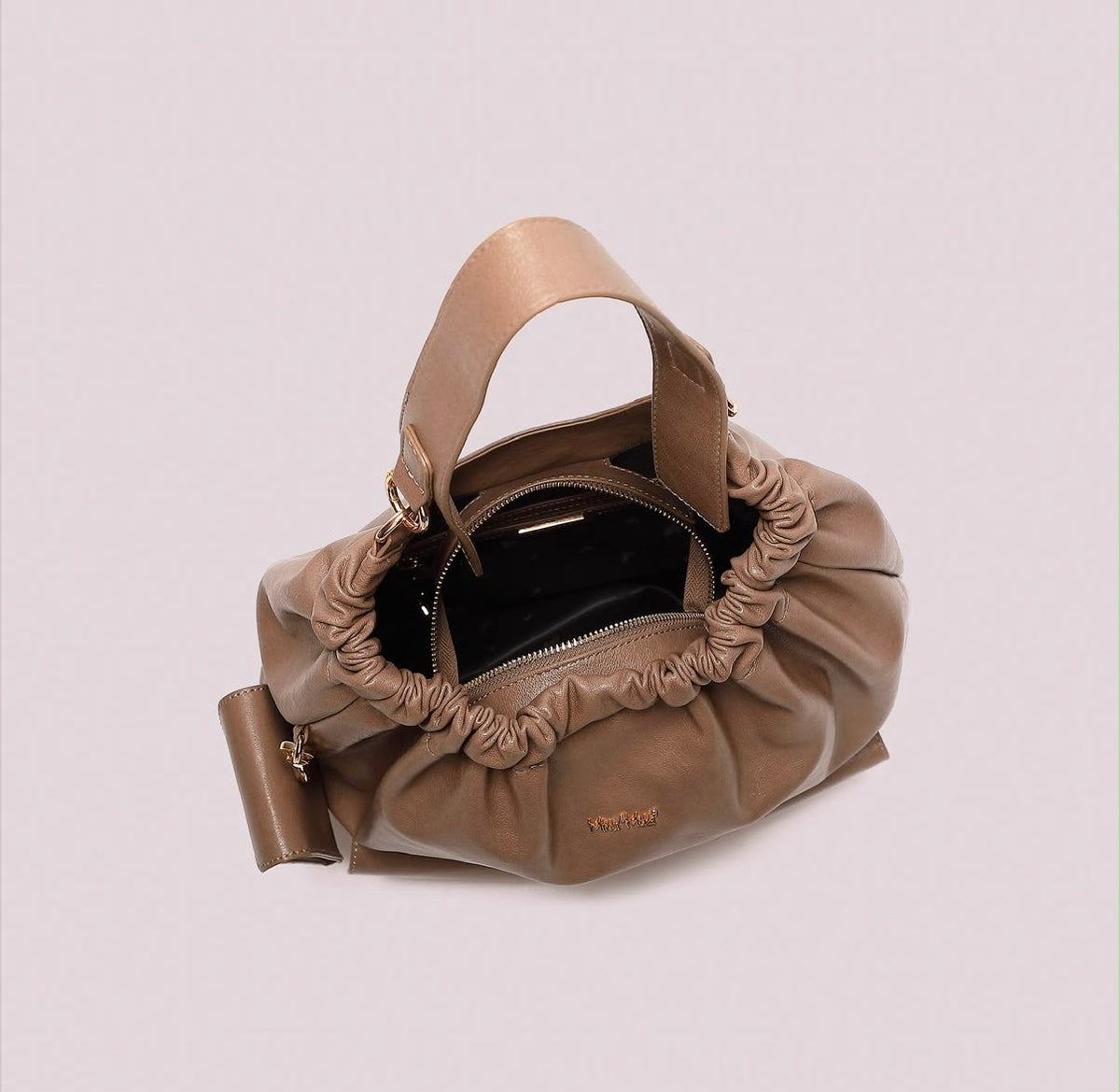 BORSA A SPALLA CON TASCHE- MIMI’ MUA’
