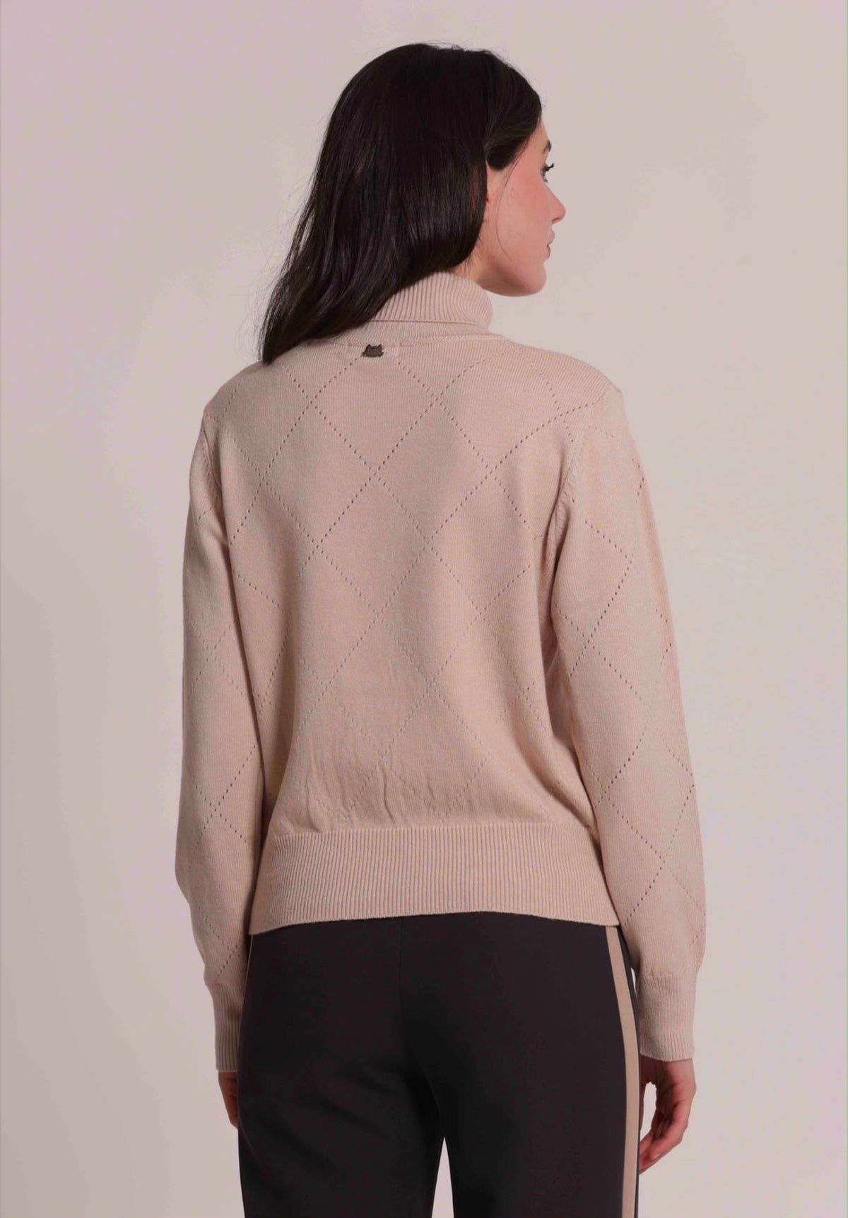 MAGLIA COLLO ALTO CON RICAMO LOSANGHE -MIMI’ MUA’