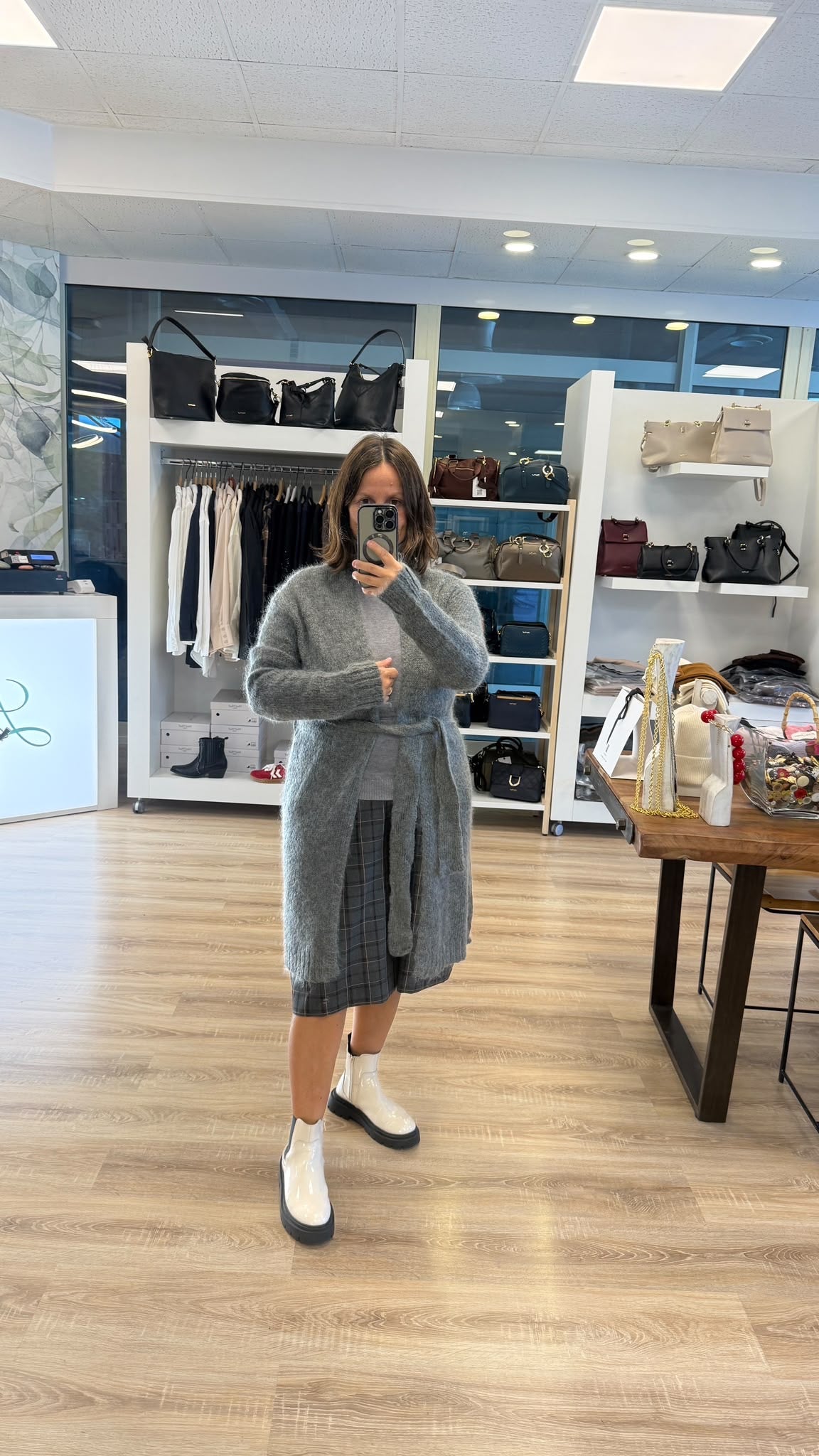 CARDIGAN IN LANA
