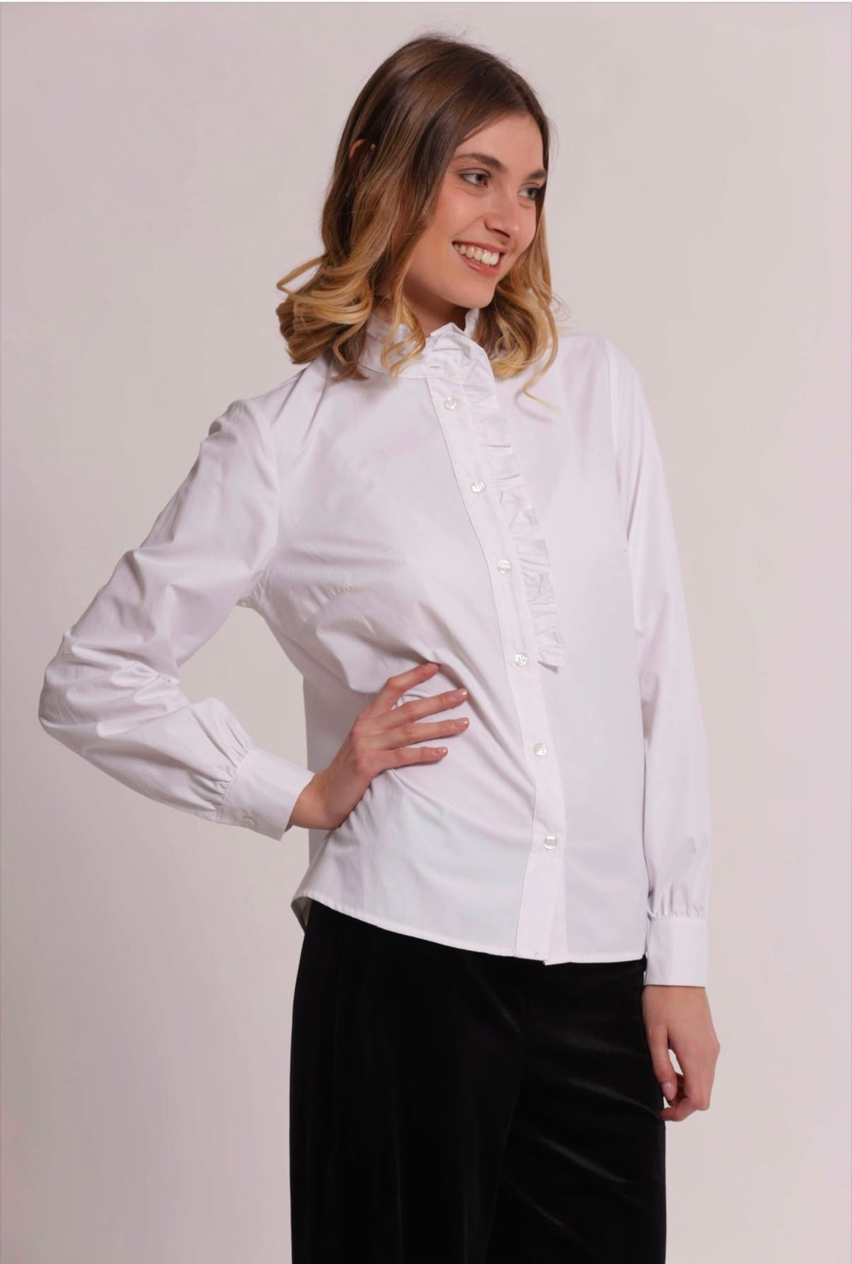 CAMICIA CON ROUGES SUL COLLO -MIMI’ MUA’