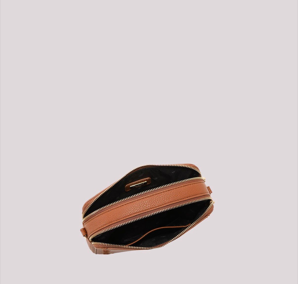 BORSA A TRACOLLA CON CUCITURE A VISTA MISURA MINI-MIMI’ MUA’