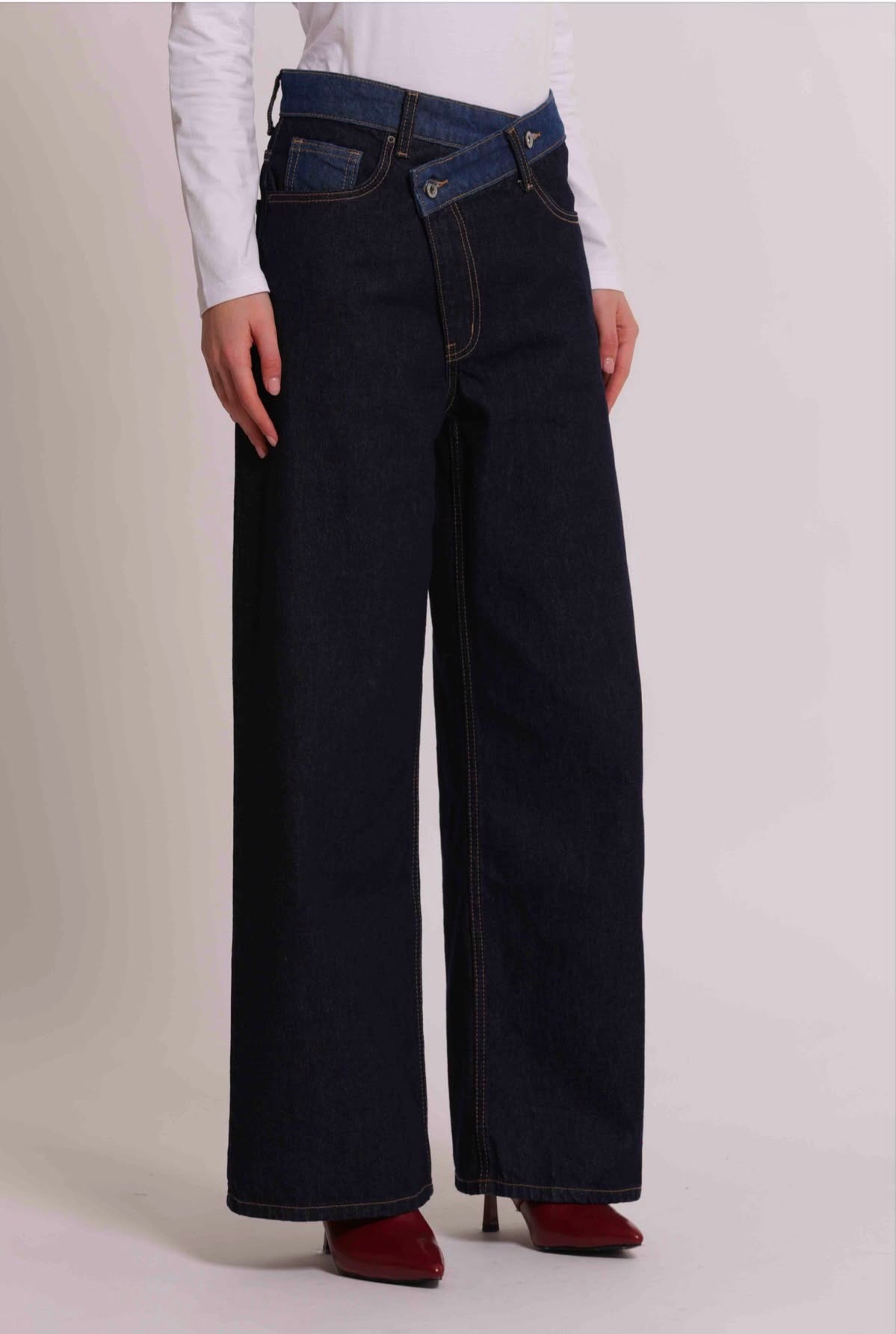 JEANS GAMBA LARGA CON VITA INCROCIATA -MIMI’ MUA’
