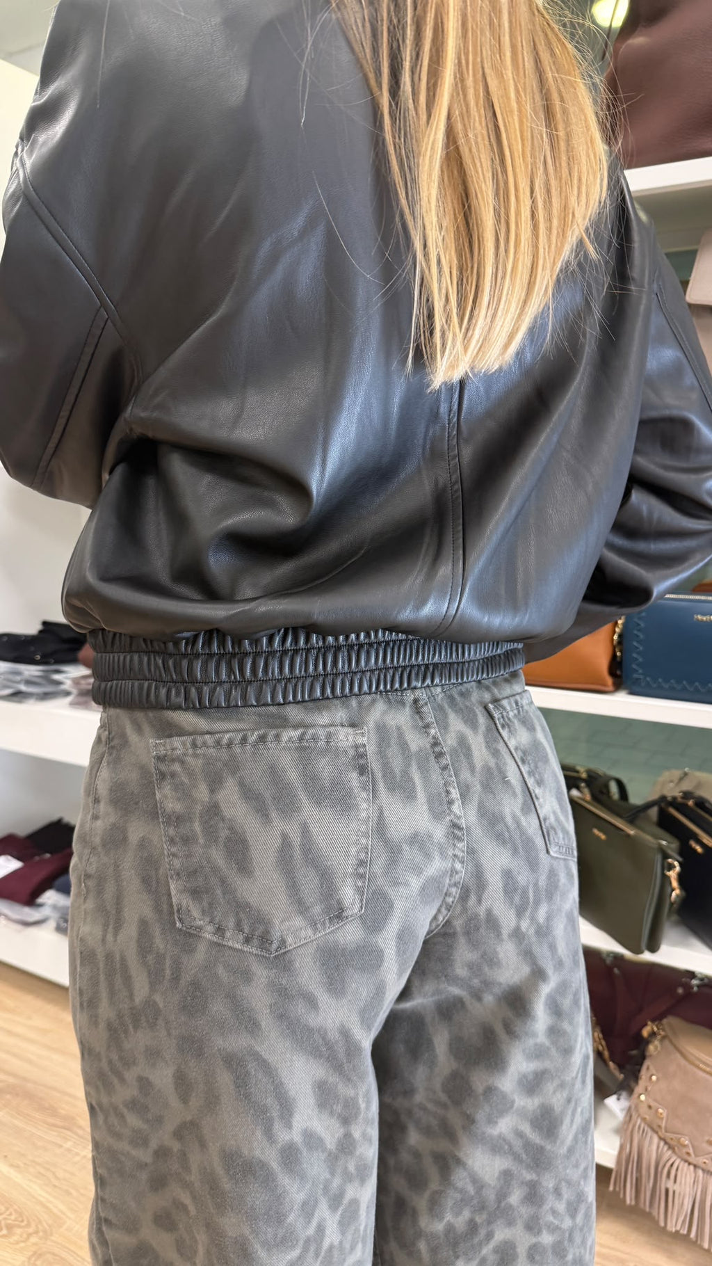 PANTALONE DENIM MACULATO