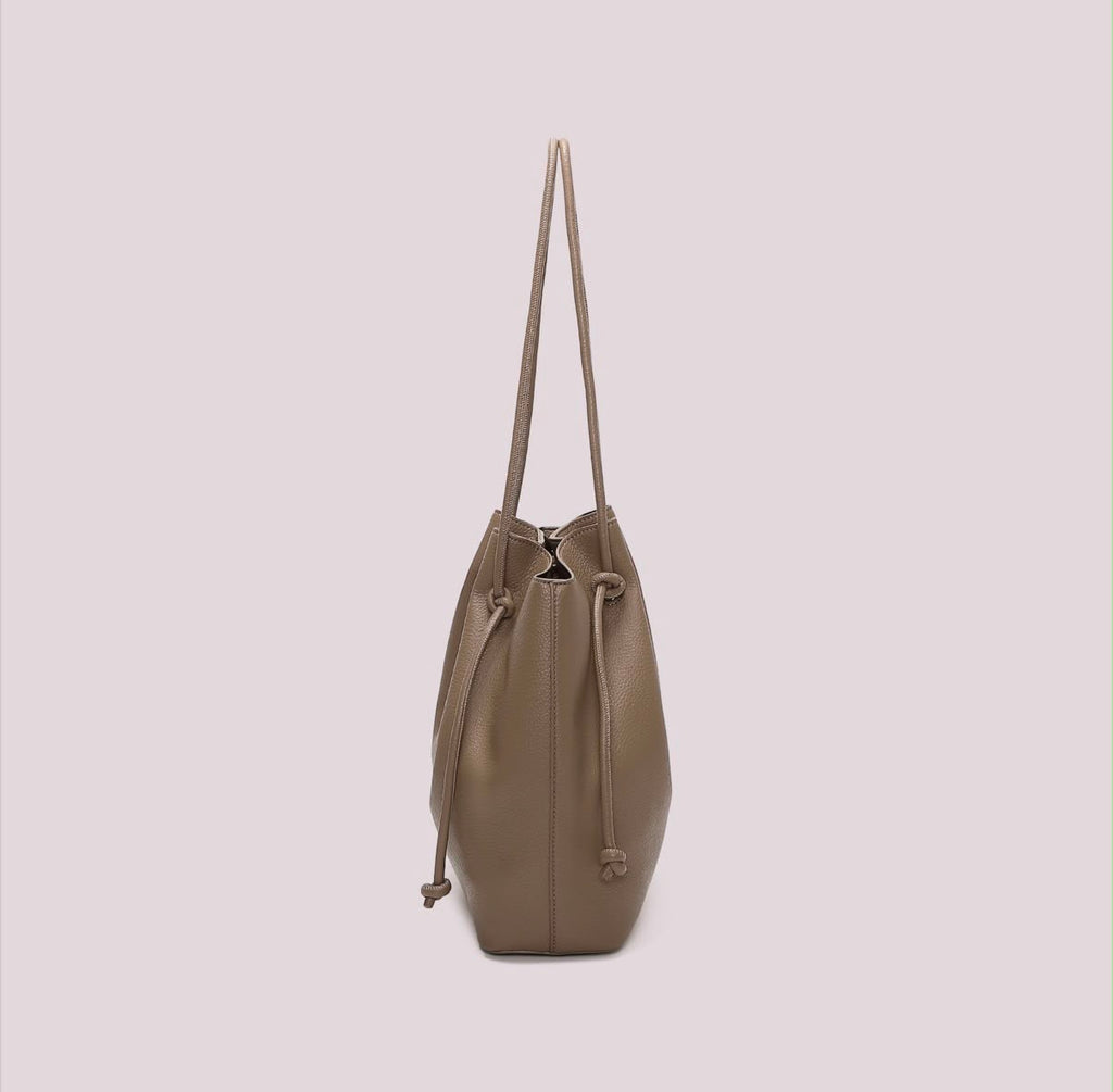 BORSA A SPALLA MEDIA CON LACCI LUNGHI- MIMI’ MUA’