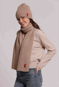 SCIARPA CON CUORE RICAMATO- completo con guanti e berretto nella categoria accessori