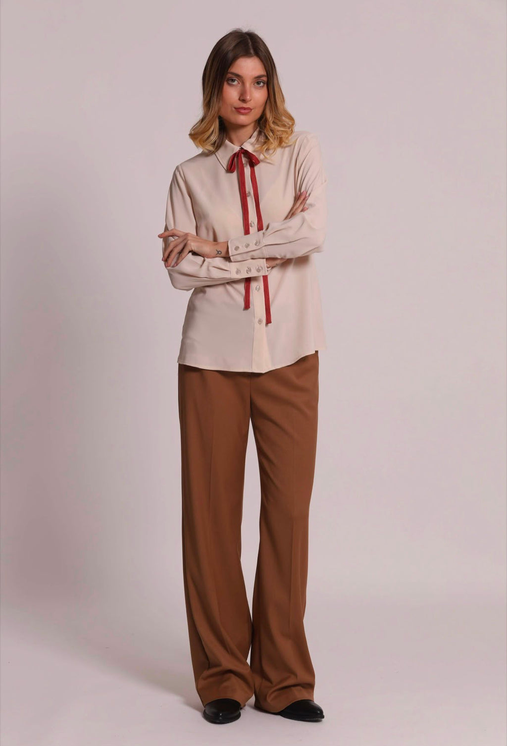 CAMICIA CON FIOCCO