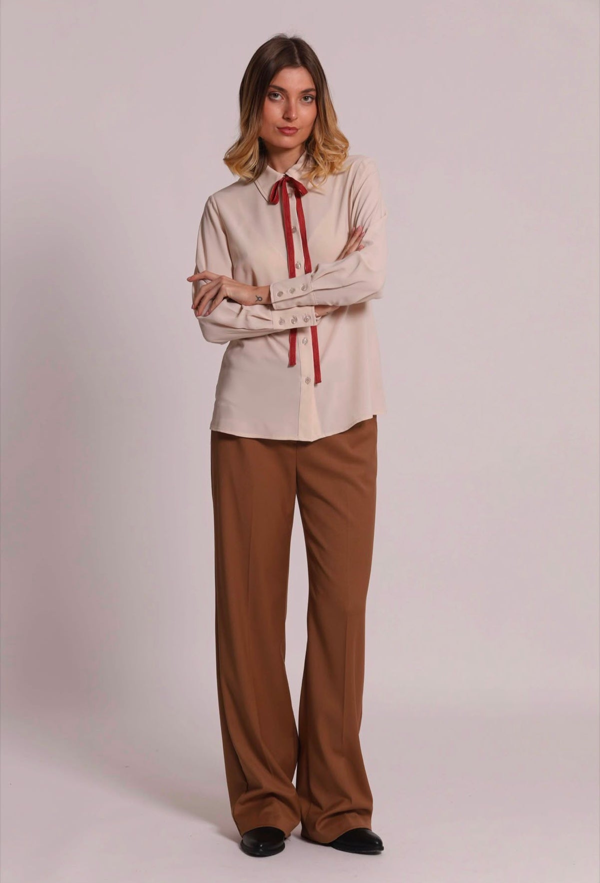 CAMICIA CON FIOCCO